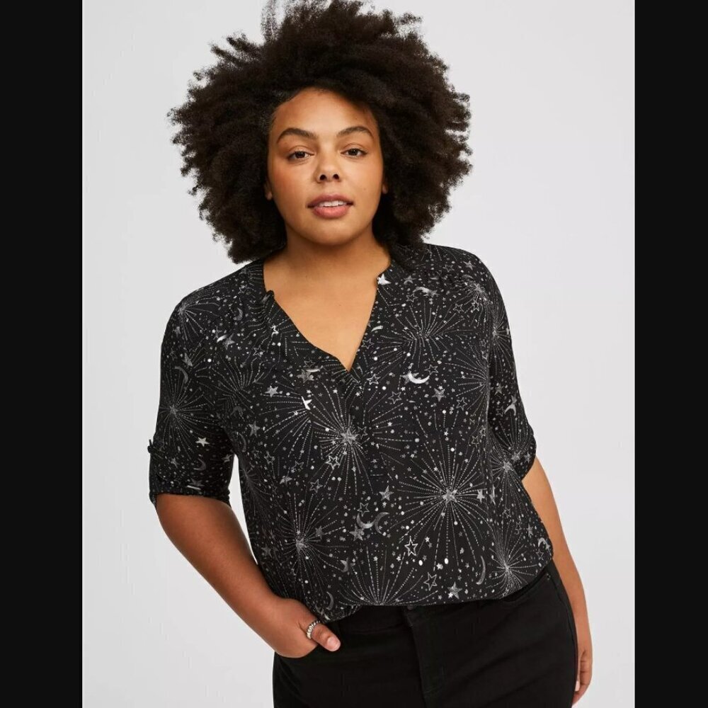 Torrid Harper 3/4 Sleeve Pullover Blouse